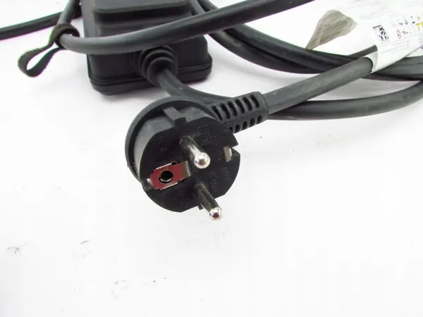 Mercedes Elektro-Ladegerät OEM A0005838602 Gebraucht image 3