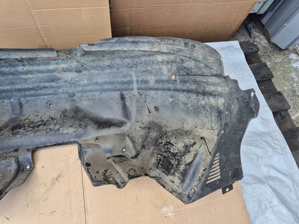 KIA SORENTO I Etu Oikea Lokasuoja 868123E510 image 2