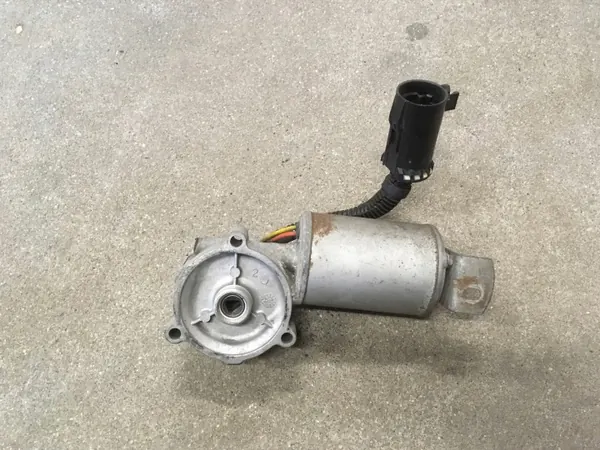 Begagnad Mercedes-Benz reducermotor OEM a1635400488 image 3