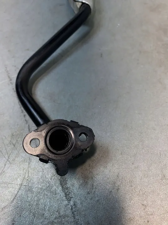 Kia OE Turbooljeledning OEM FBZ18057 - Begagnad image 4