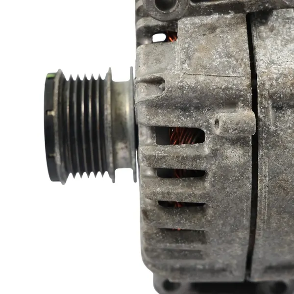 Mercedes W205 C43 Alternator Generator VALEO 200A A0009068706 image 2