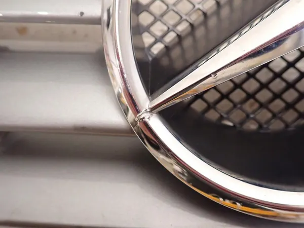 Griglia anteriore MERCEDES C-KLASA SPORT COUPE W203 A2038800383 image 3