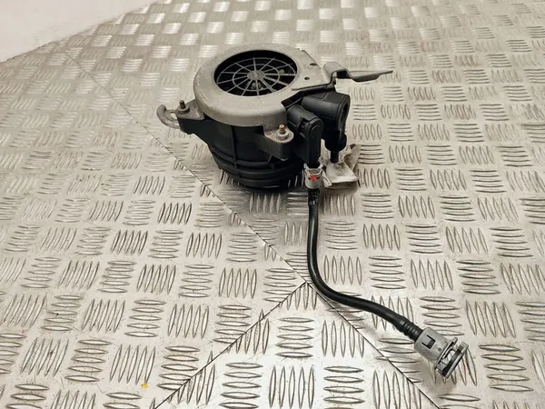 Bränslefilter Mercedes-Benz A W177 2019 OEM A6540902300 image 7