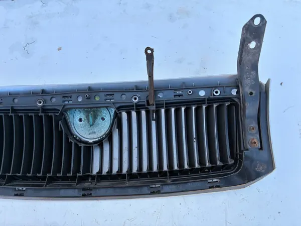 Grille Skoda Fabia I OEM 6Y0853668B - Argent image 7