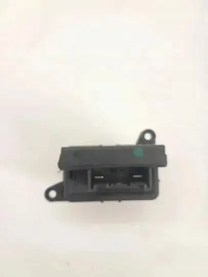 Lämmityspuhaltimen rele OEM 01018964 Ford Mondeo IV image 3
