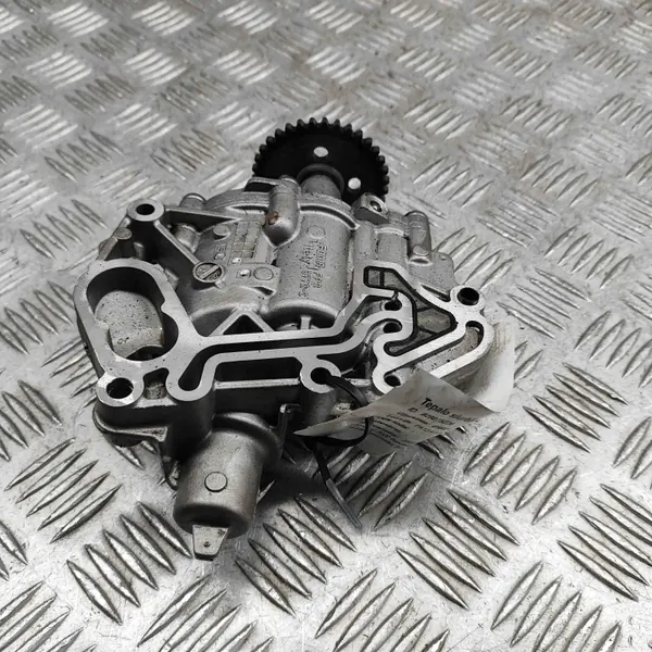 Pompe à huile OEM 04E115151A pour Skoda Superb III Estate image 2