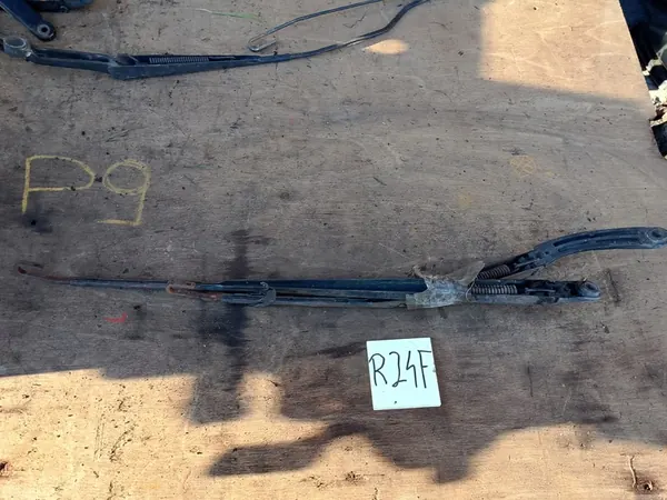 Renault Laguna II Ruitenwisserarm Set 8200036921 image 2