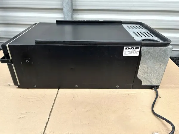 Réfrigérateur DAF XF d'occasion OEM 1737582 image 6