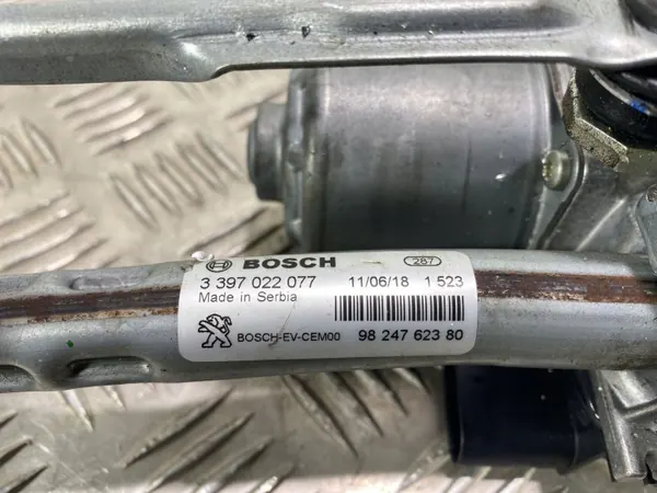 OEM 1813277641 Frontscheibenwischerarm für Peugeot 5008 image 4