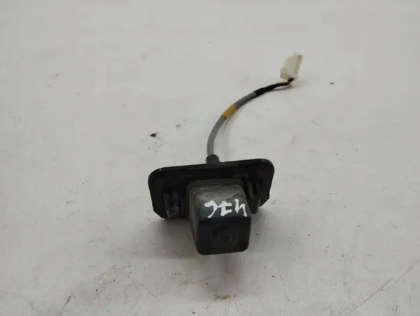 Caméra de recul Mazda CX-7 09-12 OEM E223-67RC0 image 2