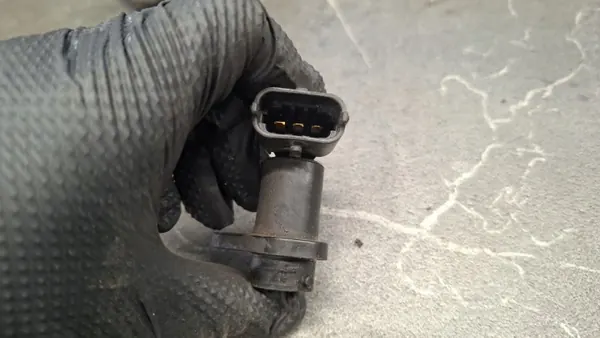 Kamaxelsensor OEM 25337265 för Opel Astra III H 1.6 image 3