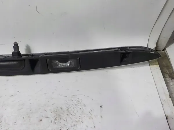 Moldura maletero MINI Cooper R56 OEM 7151140 - Usado image 7