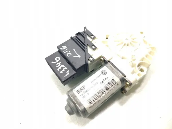 VW Golf Takaluukun Nostomekanismi Ilman Moottoria OEM 1C0959812A image 4