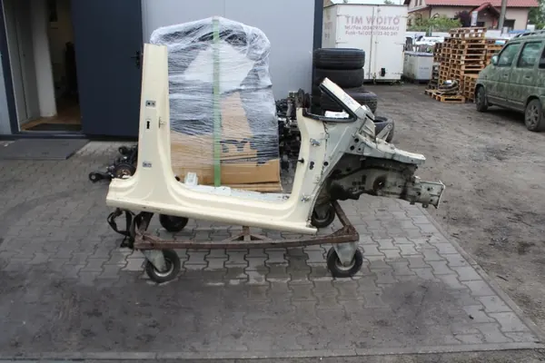 Para-choques dianteiro direito VW Touran OEM 5774085 image 2