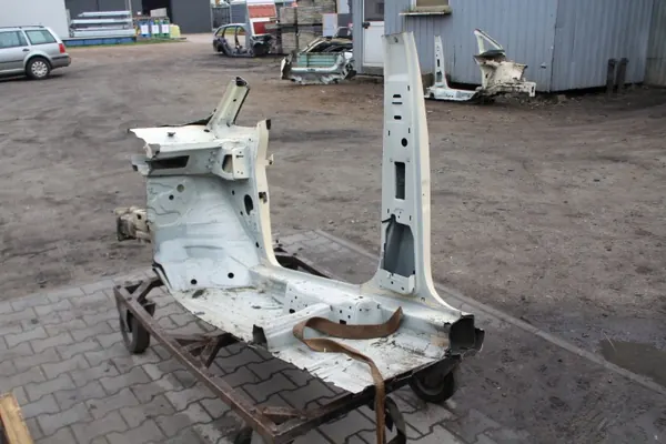 Para-choques dianteiro direito VW Touran OEM 5774085 image 3