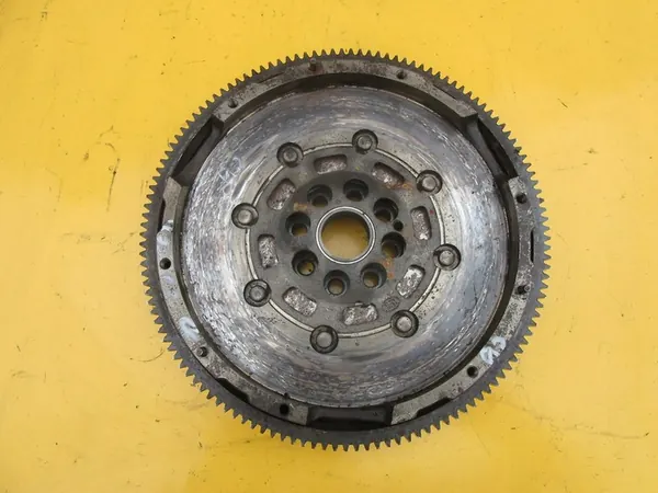 Kit de embreagem Audi A3 8V 1.8TFSi Dupla Massa OEM 03L141031L image 2