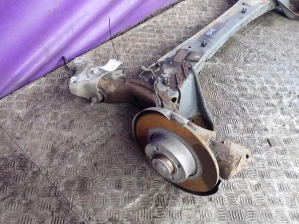 Renault OE Taka-akselipalkki OEM Zawada-366023- image 5