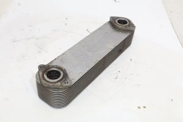 Begagnad oljekylare OEM 58014889595 för Iveco image 4