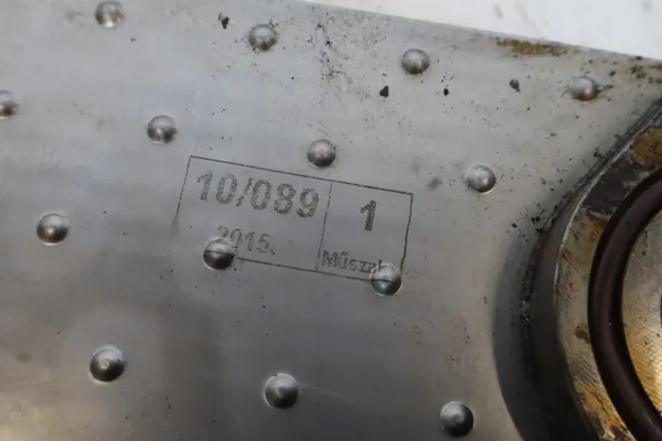 Begagnad oljekylare OEM 58014889595 för Iveco image 8