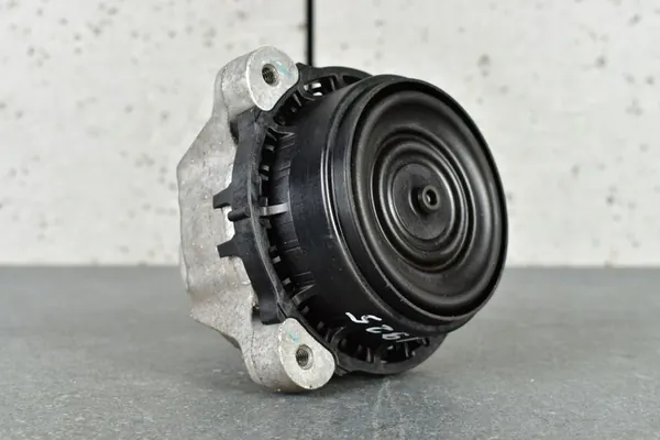 Supporto motore destro BMW G30 F90 F91 X5 G05 X6 G06 6860458 image 5