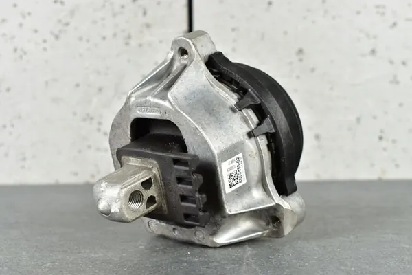 Supporto motore destro BMW G30 F90 F91 X5 G05 X6 G06 6860458 image 6