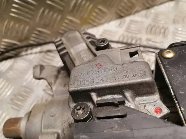 Pièce de direction BMW OE 6751669 pour Série 7 E38 image 5
