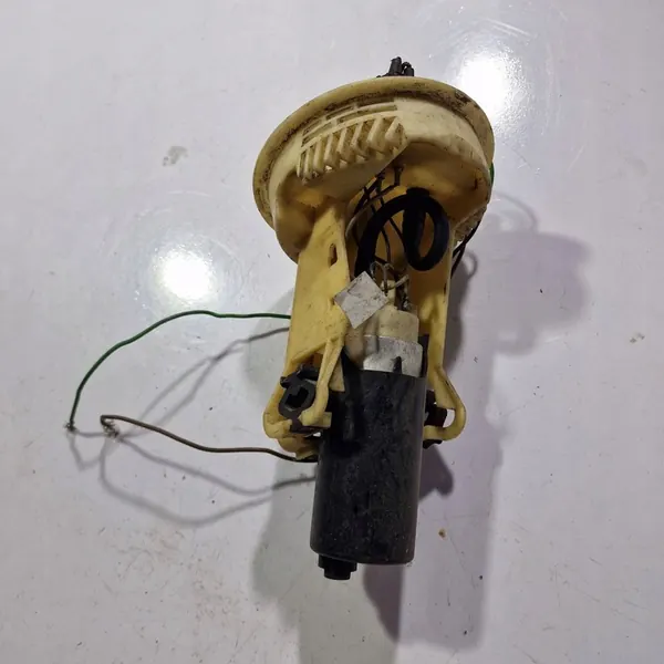 BMW 3 E36 2000 Polttoainepumppu 16141180504 image 5