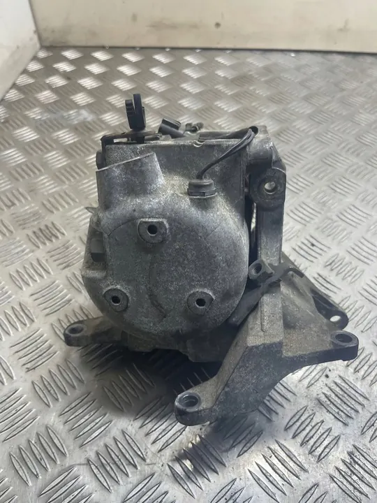 Compressore A/C Subaru OE 73111-FA132 image 4