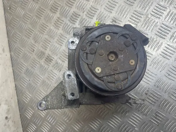 Compressore A/C Subaru OE 73111-FA132 image 5