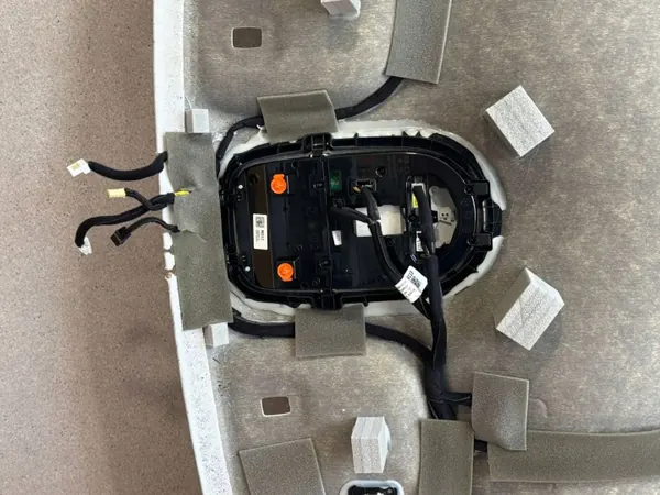 Teto Hyundai Ioniq 5 usado OEM 85311GI000 image 10