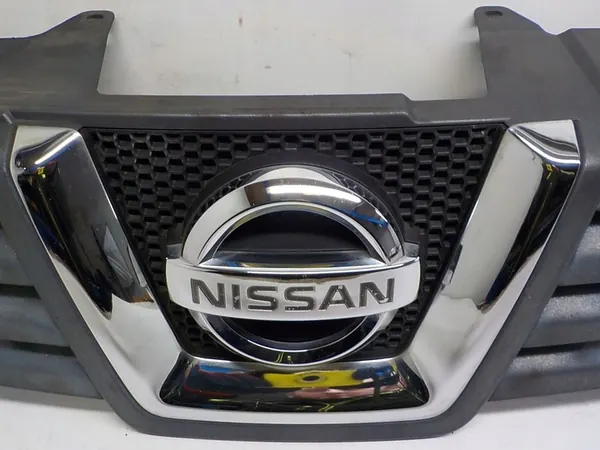 NISSAN QASHQAI J10 Grill image 8