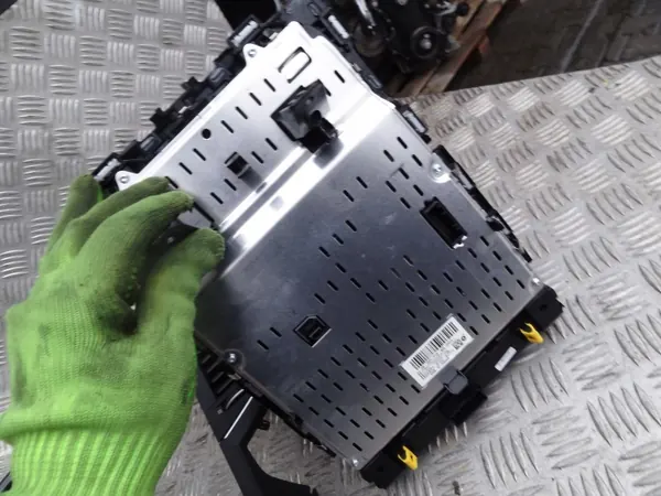 Renault Talisman 2015 radio-navigationsdisplayram OEM 280907196R image 8