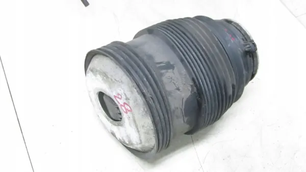 Coussin de suspension arrière Mercedes W213 OEM 212/028 image 4