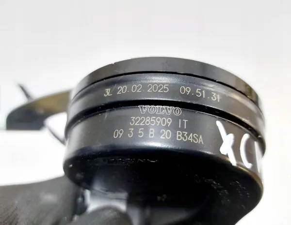 Bocina OEM 32285909 para Volvo XC40 2024 - Usado image 4