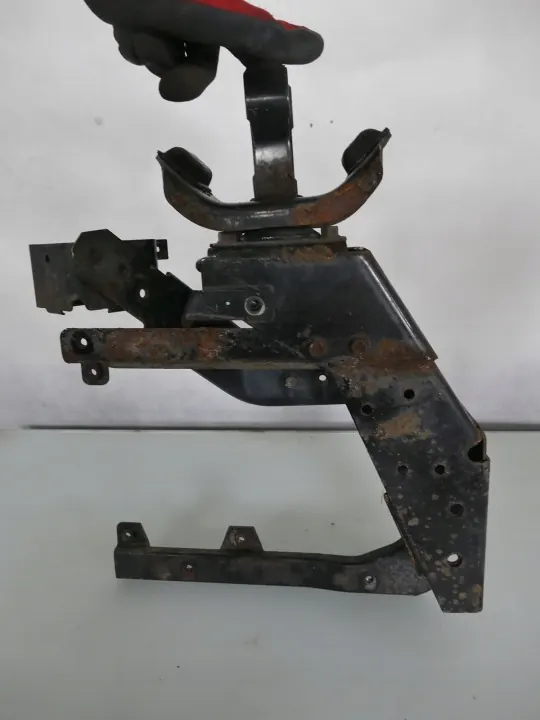 ISUZU GRAFTER N35 Hytlås Höger OEM N75 image 2