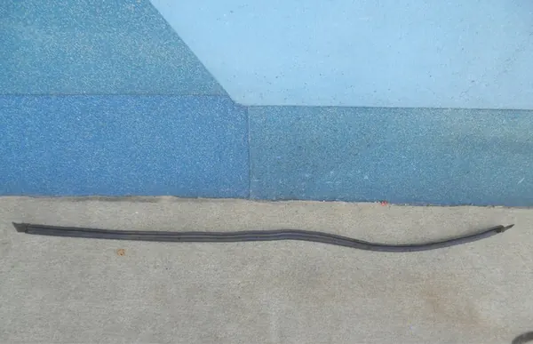 Mercedes-Benz Bakdörrsseal A9067470130 image 4