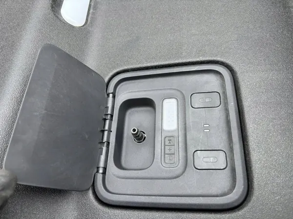 Kit de Proteção de Caçamba RIVIAN R1T OEM PT00000372-E image 8