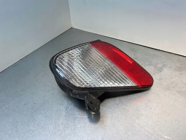 Feu arrière antibrouillard Mitsubishi Eclipse Cross OEM 1149226L image 3