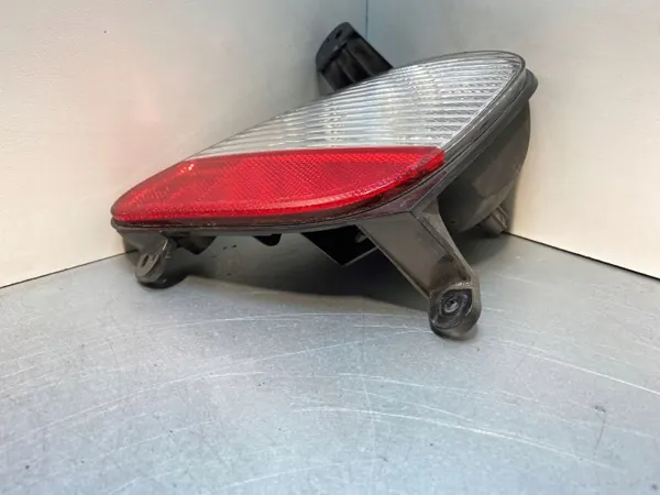 Feu arrière antibrouillard Mitsubishi Eclipse Cross OEM 1149226L image 6