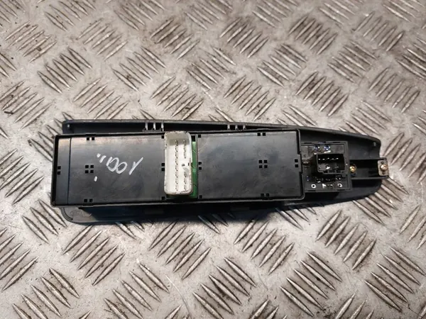 Linker voorraam schakelaar KIA CERATO I 93570-2F200 image 3