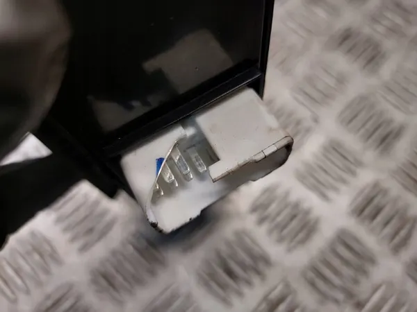 Linker voorraam schakelaar KIA CERATO I 93570-2F200 image 4