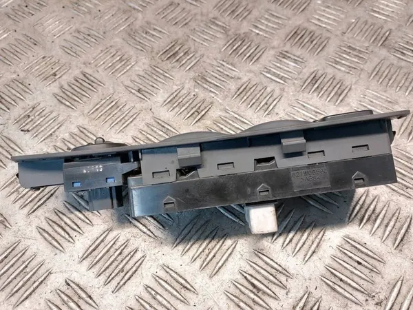 Linker voorraam schakelaar KIA CERATO I 93570-2F200 image 7