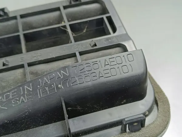 Toyota GT 86 Ventilationsgallret OEM 72651AE010 - Begagnad image 4