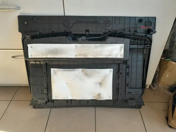 Kia EV6 2022-24 akun kansi OEM 86770-CV000 image 4