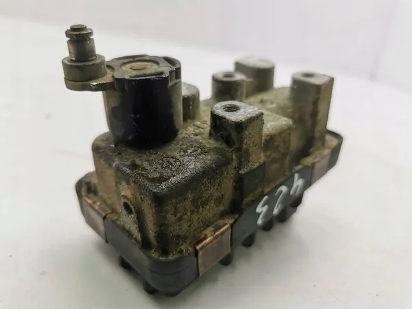 Actionneur de turbo Hyundai Santa Fe 2012 image 4