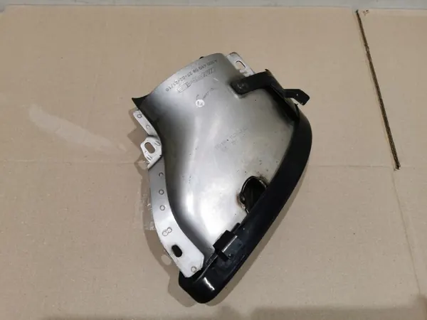 Mercedes-pakopää OEM A0004900827 - Oikea puoli image 5