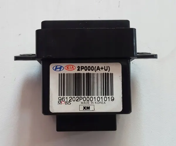 Kia Sorento USB-Steckdose OEM 961202P000 - Gebraucht image 3