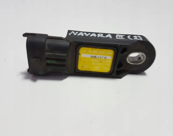 2004 Nissan Navara D22 MAP Sensor 223651975R image 2