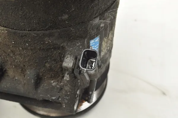 Compressore aria condizionata Renault OE 926007877R image 7