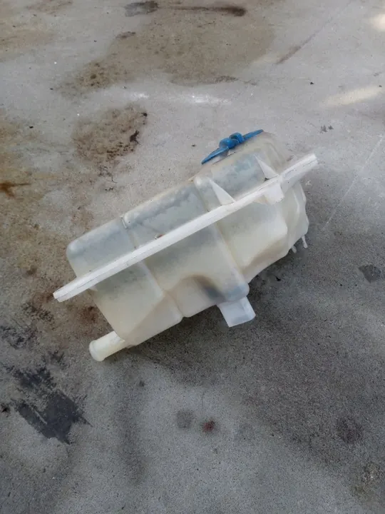 Koelvloeistof expansietank voor Audi A4 1.9L-3.0 image 3